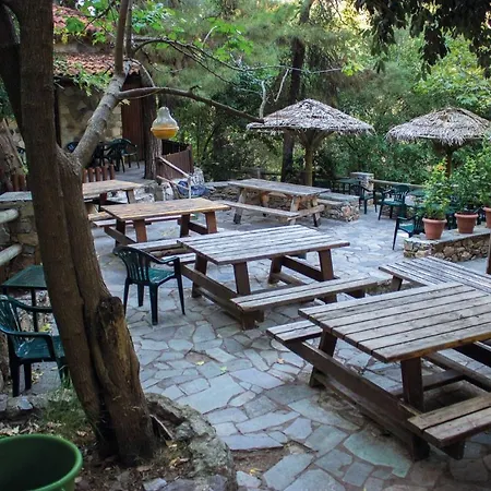 Ypsilon Iconicathenshome 140m2 Family & Pet Friendly Luxurious 3 Bdm Apt, Acropolis 10 Min Taxi Drive For 8 Euro, Quiet Central Neighborhood, Shopping 2 Min Walk, Fast Wifi, Free Parking, Park With Running Track, Across The Street Διαμέρισμα