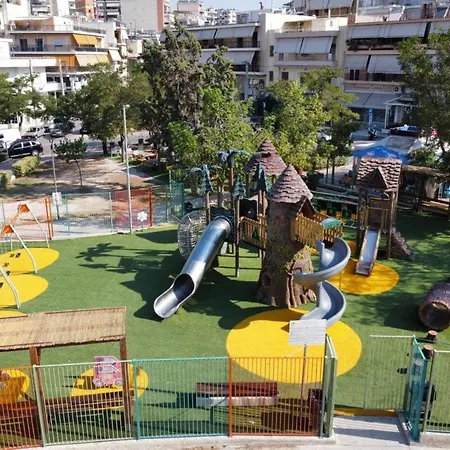 Διαμέρισμα Ypsilon Iconicathenshome 140m2 Family & Pet Friendly Luxurious 3 Bdm Apt, Acropolis 10 Min Taxi Drive For 8 Euro, Quiet Central Neighborhood, Shopping 2 Min Walk, Fast Wifi, Free Parking, Park With Running Track, Across The Street